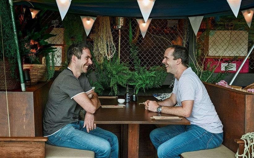 Die Brüder sind Teamplayer und haben sich ihre Kompetenzen klar aufgeteilt.