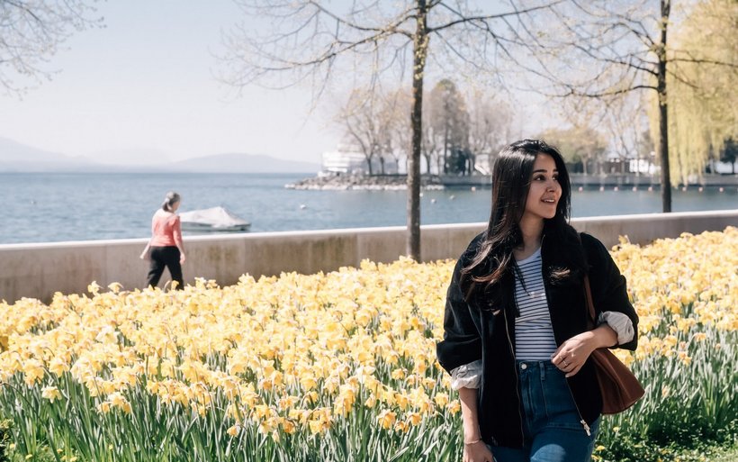 lac léman avec touriste arabe 