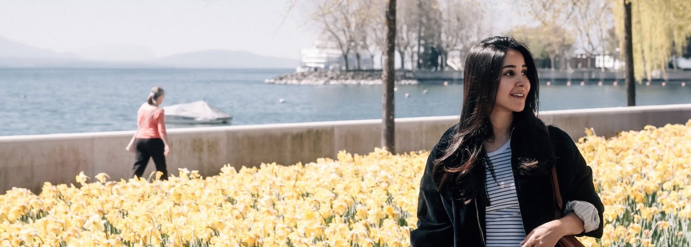 lac léman avec touriste arabe 