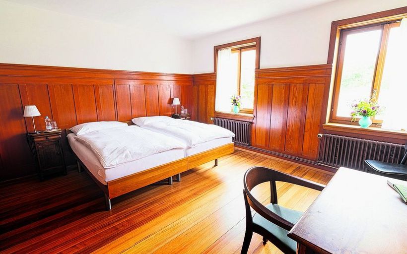 Hotelzimmer im Kloster Dornach