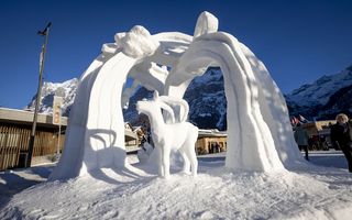 Schneeskulptur am World Snow Festival in Grindelwald
