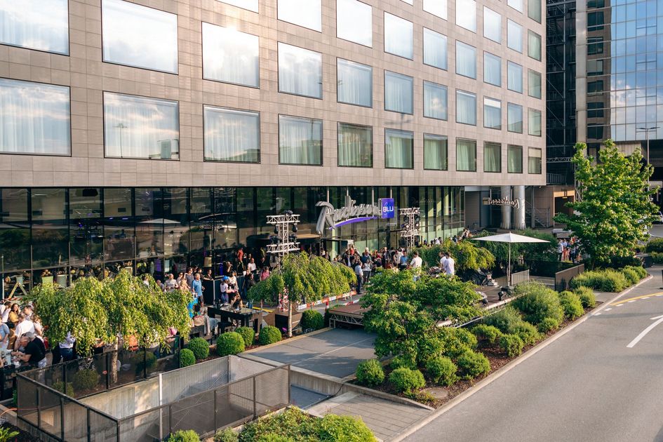 Radisson Blu Hotel, Zurich Airport feiert den Sommer htr.ch