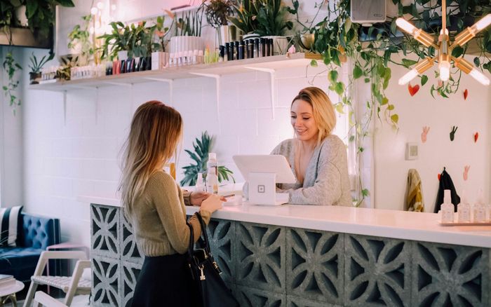 Reception Symbolbild