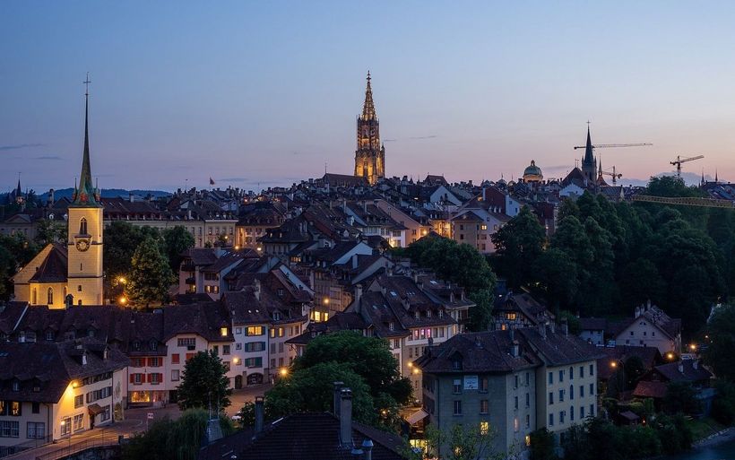 Stadt Bern bei Nacht
