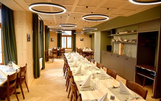 Projects, Hotel Kreuz Romoos, Unesco-Biosphäre Entlebuch, Hotelsanierung, Schweizer Chaletstil, Romoos, Hotelrenovation Schweiz
