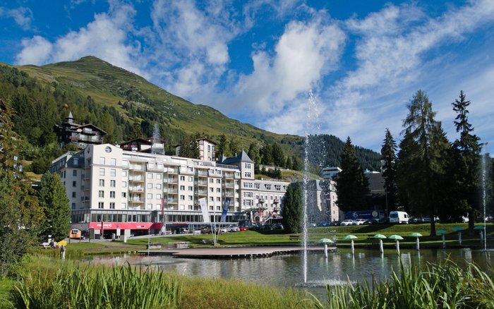 Hotel Seehof Davos, Revo Hospitality Group, Ernst Aschi Wyrsch, Grandhotel Belvedere Davos,