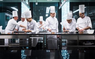 EHL Hospitality Business School, formation culinaire, restauration et management, arts culinaires, métiers de la restauration, formation hôtelière, food and beverage, enseignement hôtelier