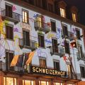Lichtprojektion von Bären beim Hotel Schweizerhof sorgten für leuchtende Kinderaugen.