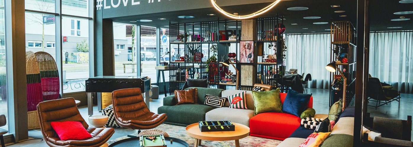Hotelinvestitionen, UBS Fund Management, Jessica Lindauer, Moxy Zürich Airport, Mama Shelter Zürich, SV Group, Hotelimmobilien,