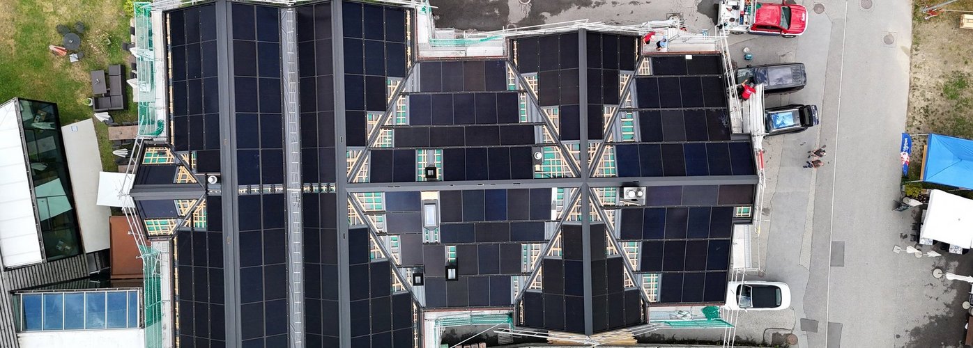 Solarenergie, Photovoltaik, Hotellerie, Hotel Glocke, Solarify, Energiewende, Goms