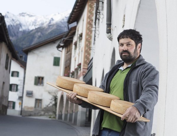 Baukultur, Kulturtourismus, ZHAW, Stefan Forster, Arosa-Schanfigg, Unterengadin, Ferien im Baudenkmal