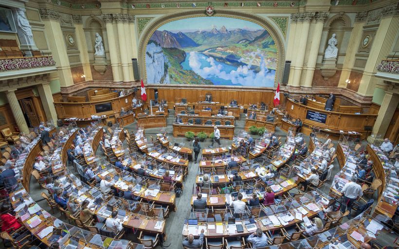 Covid-19-Gesetz geht in die Einigungskonferenz - htr.ch