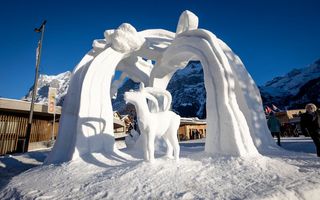 World Snow Festival Schneeskulptur