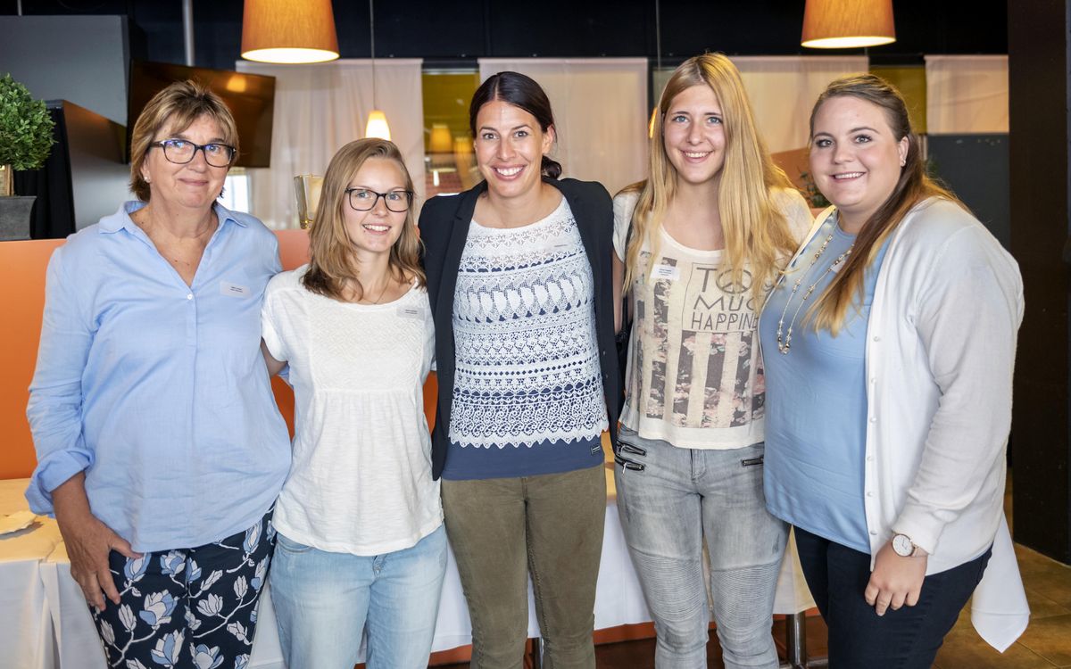 Tipps Von Der Olympiasiegerin Htr Ch Dominique gisin born 4 june 1985 is a retired world cup alpine ski racer and olympic gold medalist from switzerland journey to lillehammer 2016 dominique g. tipps von der olympiasiegerin htr ch