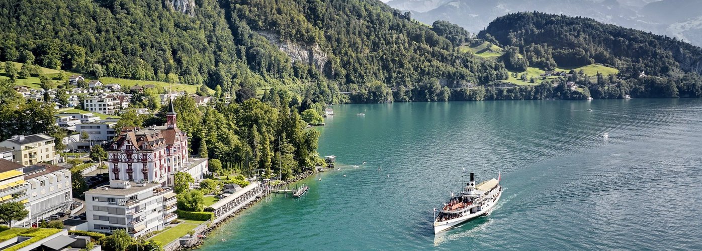 Vitznauerhof und Schiff