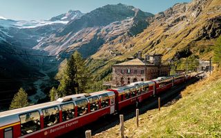 Alp Grüm, Bernina Express