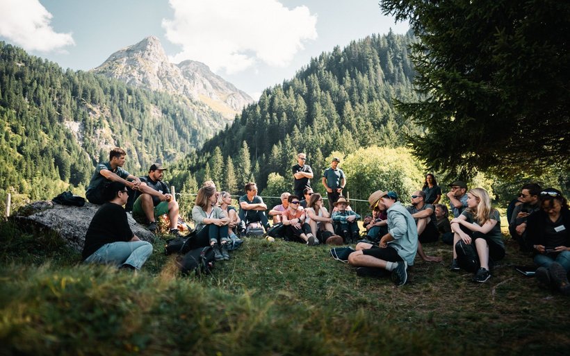 table ronde en plein air 
