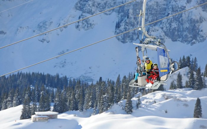 Braunwald, Sportbahnen Braunwald, Skilifte, Wintersaison, Glarus, Bergbahnen