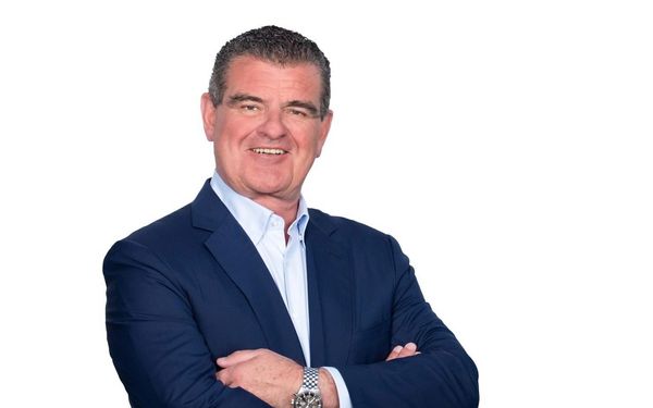 Peter Spuhler wird Hotelbesitzer - htr.ch