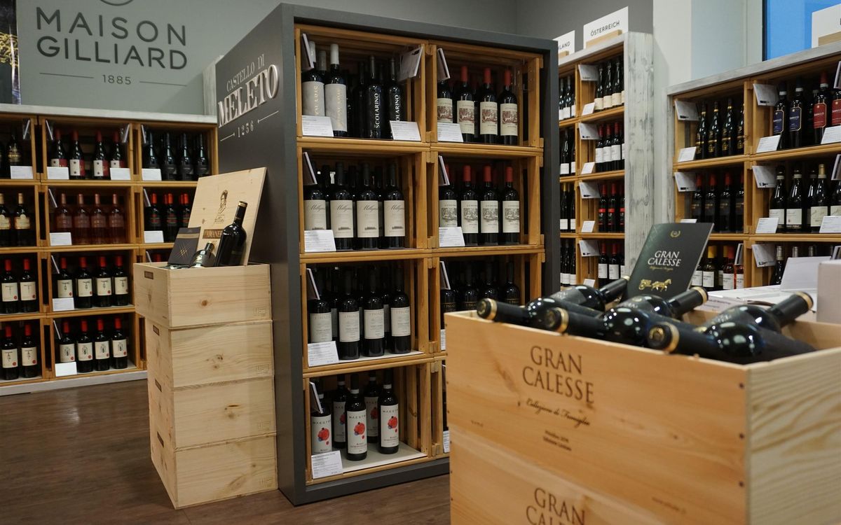 erstes weinfachgeschaft auf einer raststatte wird eroffnet htr ch