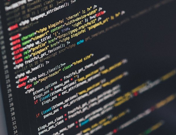 Datenkompetenz, Künstliche Intelligenz, Digitalisierung, Datenmanagement, Hotellerie, Tourismus, Datenqualität