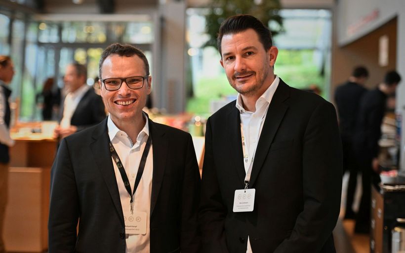 Richard Kämpf, Staatssekretariat für Wirtschaft Seco (l.) und Reto Grohmann, Schweizerische Gesellschaft für Hotelkredit SGH.