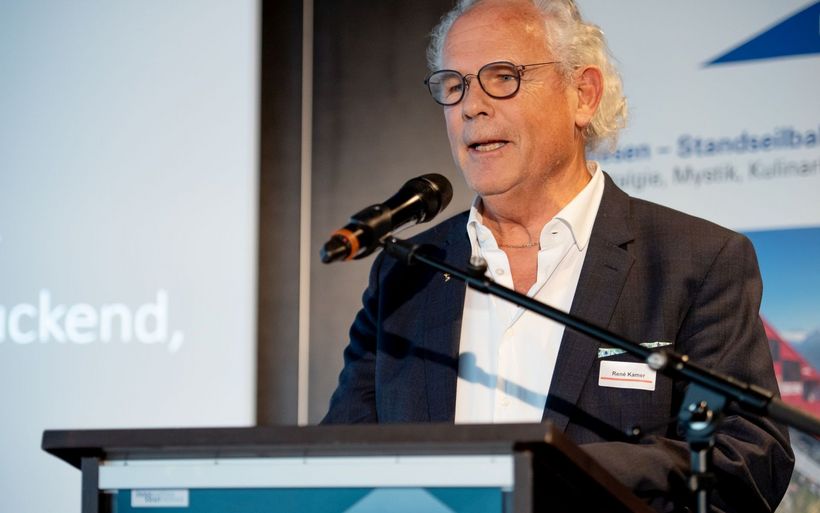 Laudator René Kamer, Preisträger für Railaway 2015.