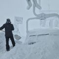 Brume et neige au sommet de Glacier 3000