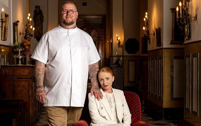 Der dänische Küchenchef Eric Vildgaard und seine Frau Tina Kragh sind während zwei rund Monaten im Badrutt's Palace Hotel in St. Moritz tätig.
