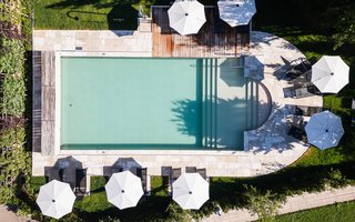 Hotel Arc-en-ciel Gstaad, Biopool, nachhaltige Hotellerie, Poolsanierung, Gstaad, Naturpool, Schweizer Hotels