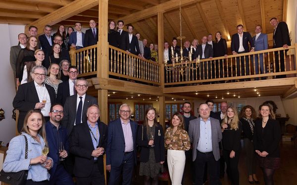 Zwei Auszeichnungen am Relais & ChâteauxDelegationsmeeting htr.ch