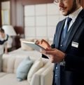 NFC-Tags ermöglichen Hotelmanagern die genaue Dokumentation von Alltagsroutinen anhand digitaler Checklisten.