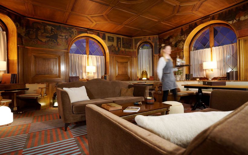 Das Luxushotel mit seinen 49 Zimmern am Eingang von Davos wird 2023 nach einer umfassenden Renovierung Teil von The Unbound Collection by Hyatt. 