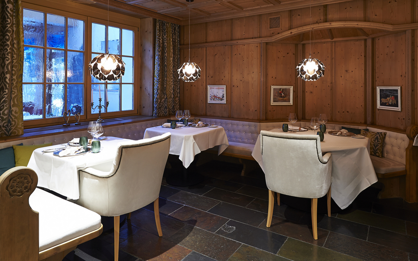 Fine-Dining-Restaurant 7050