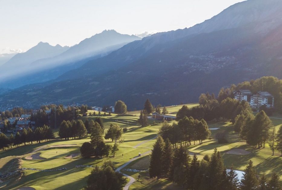 CransMontana geht Kooperation mit dem Club Zürich ein htr.ch