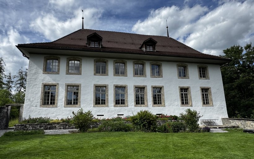Schloss Blankenburg, Zweisimmen, Bed & Breakfast, Stiftung, Denkmal, Tourismus, Berner Oberland