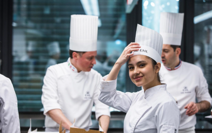 https://www.ehl.edu/de/studium/culinary-arts-restaurantmanagement-associate-degree